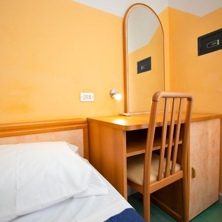 Hotel Montebello Riccione Ngoại thất bức ảnh