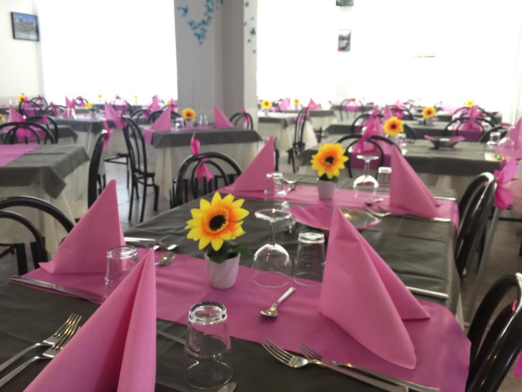 Hotel Montebello Riccione Ngoại thất bức ảnh