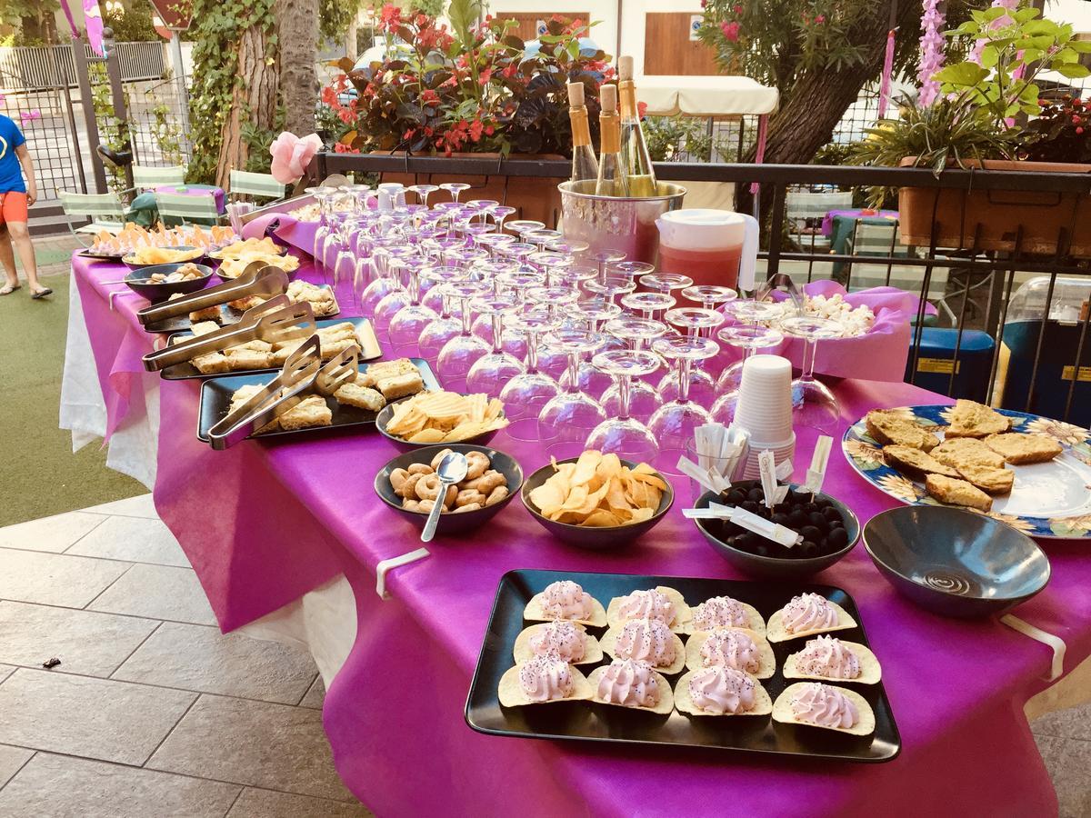 Hotel Montebello Riccione Ngoại thất bức ảnh