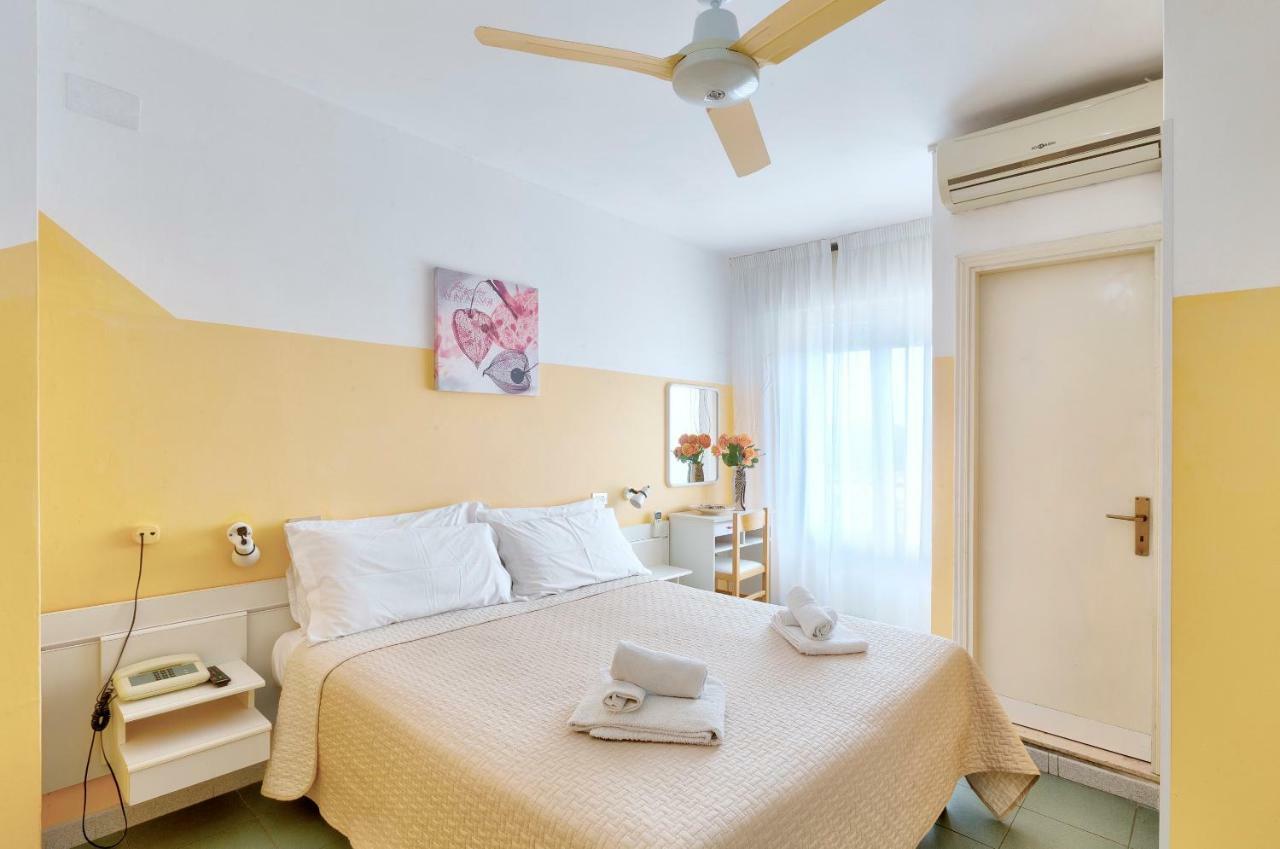 Hotel Montebello Riccione Ngoại thất bức ảnh